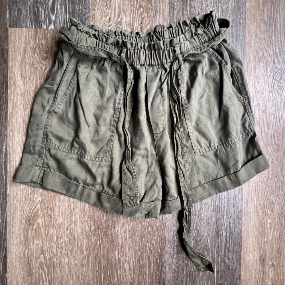 Lucky Brand Shorts Womens Small Olive Green Paperbag Waist Tie Utility Cuffed‎